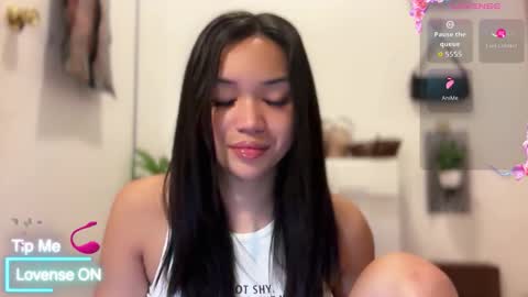 Snapshot of nicolecellini chatting on January 11, 12:10 pm NICOLE online show from January 11, 12:10 pm