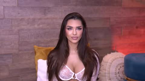 Nicole online show from November 6, 6:25 am