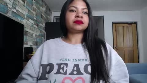 Snapshot of nicoleebon chatting on October 31, 6:31 pm Nicole online show from October 31, 6:31 pm