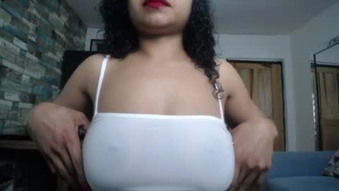 Snapshot of nicoleebon chatting on June 9, 1:12 pm Nicole online show from June 9, 1:12 pm