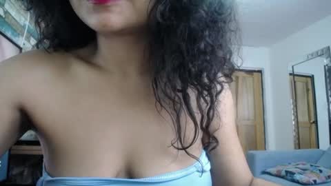 Snapshot of nicoleebon chatting on June 17, 6:31 pm Nicole online show from June 17, 6:31 pm