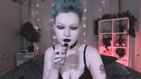 Nicole online show from December 21, 3:03 am
