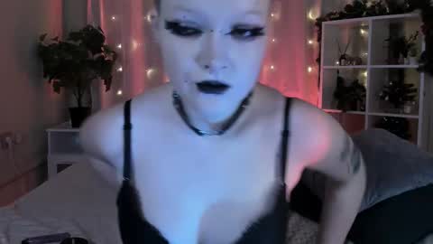 Nicole online show from December 23, 2:56 am