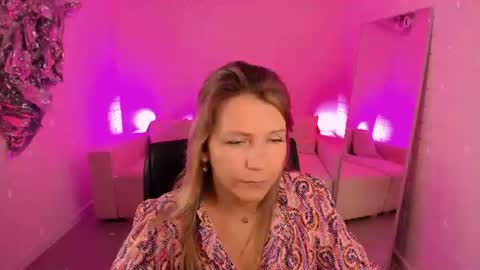 nicolehits online show from June 29, 1:00 pm