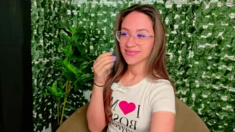 nicoleirisxxx online show from May 1, 5:34 am