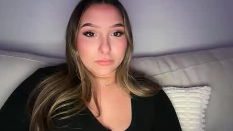 nicolelovesyou444 online show from April 1, 1:12 pm
