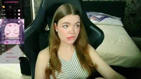 Snapshot of nicolemeew chatting on June 7, 7:50 pm NicoleMeew online show from June 7, 7:50 pm
