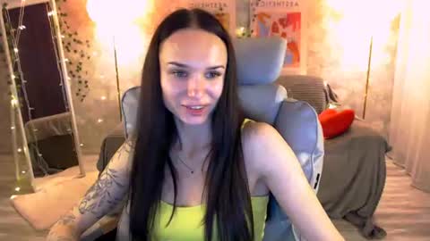 Nicole online show from July 6, 5:26 pm