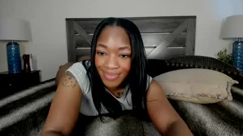 Nicole online show from June 25, 9:08 pm