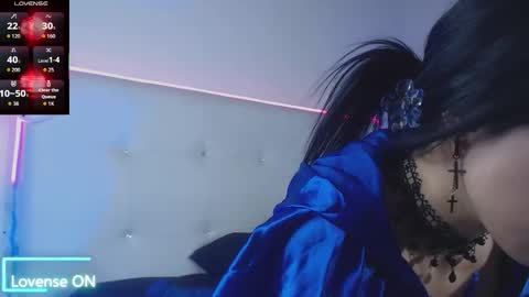 Snapshot of nicolet666lee chatting on October 1, 10:05 pm Cyber Lee online show from October 1, 10:05 pm