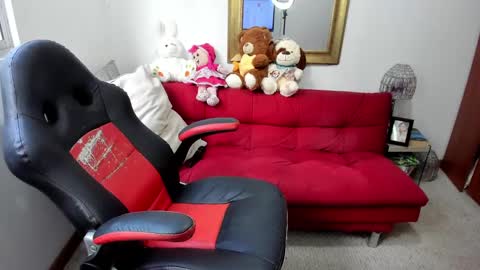 Snapshot of nicolettcolin chatting on January 29, 6:39 pm Nicolettcolin  online show from January 29, 6:39 pm