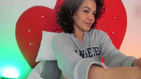 Snapshot of nicolette_rock chatting on November 27, 10:28 am nicolette online show from November 27, 10:28 am