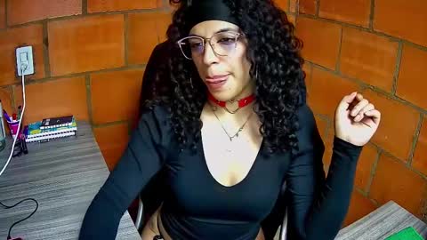 Snapshot of nicoll_williams420 chatting on February 27, 8:31 pm Nicoll Williams online show from February 27, 8:31 pm