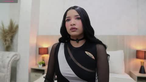 Snapshot of nicolle_alvarez chatting on May 9, 11:26 am Nicolle Alvarez online show from May 9, 11:26 am