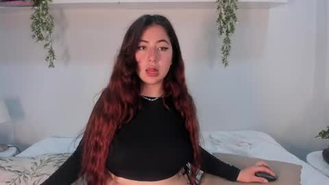 Snapshot of nicolle_evanss_ chatting on May 13, 4:54 am nicolle_evanss_ online show from May 13, 4:54 am