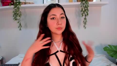 Snapshot of nicolle_evanss_ chatting on May 26, 3:24 am nicolle_evanss_ online show from May 26, 3:24 am