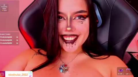 Snapshot of nicolle_ruizz chatting on July 10, 8:00 pm Nicoll online show from July 10, 8:00 pm