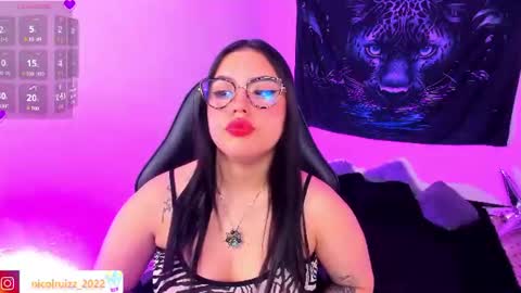 Snapshot of nicolle_ruizz chatting on July 12, 10:17 am Nicoll online show from July 12, 10:17 am