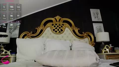 Nicolle online show from December 20, 7:15 am