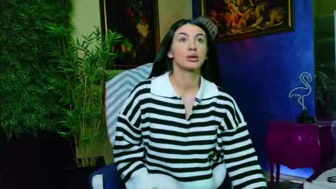 Nicolle online show from October 30, 8:05 am