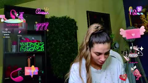 Snapshot of nicollepalmer chatting on July 1, 8:16 am Nicolle online show from July 1, 8:16 am