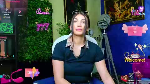 Snapshot of nicollepalmer chatting on July 31, 8:03 am Nicolle online show from July 31, 8:03 am