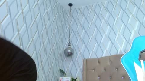 Nicolle Miley online show from February 19, 10:23 am