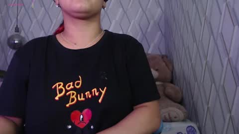 Nicolle Miley online show from March 5, 2:14 am