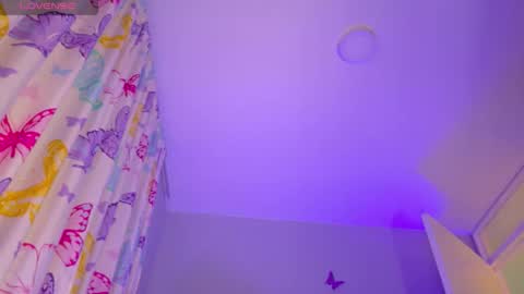 Snapshot of nicolletaylorq chatting on May 13, 3:15 am Nicolle Miley online show from May 13, 3:15 am