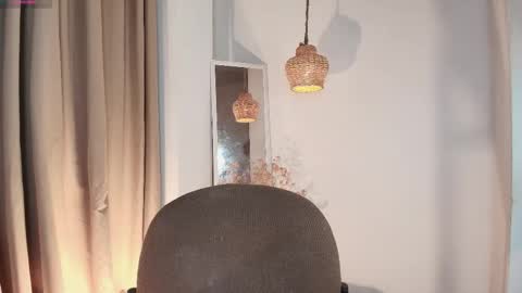 nicolletease online show from December 4, 12:25 pm