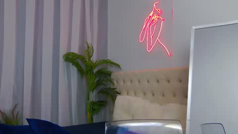 NicolRos online show from July 8, 7:07 pm