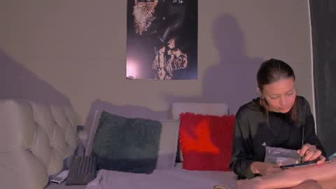Nicol online show from June 21, 7:38 pm