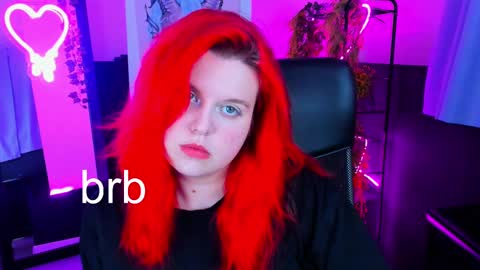 Snapshot of nielletablossom chatting on February 6, 8:29 am Nellie online show from February 6, 8:29 am