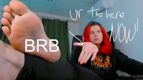 Snapshot of nielletablossom chatting on September 25, 11:14 am Nellie online show from September 25, 11:14 am