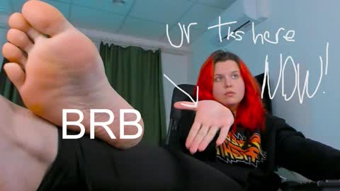 Snapshot of nielletablossom chatting on November 10, 2:10 am Nellie online show from November 10, 2:10 am