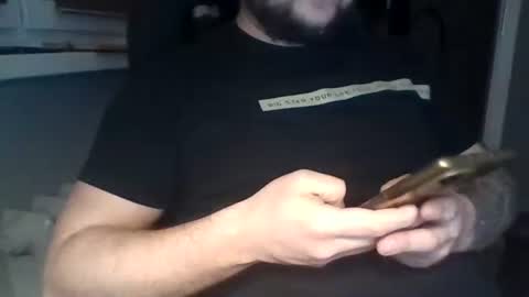 Snapshot of niewidoczny26 chatting on December 14, 2:45 am Niewidoczny online show from December 14, 2:45 am