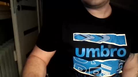 Snapshot of niewidoczny26 chatting on February 1, 5:26 pm Niewidoczny online show from February 1, 5:26 pm