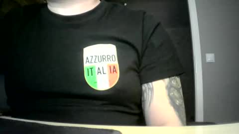 Snapshot of niewidoczny26 chatting on March 7, 9:59 pm Niewidoczny online show from March 7, 9:59 pm