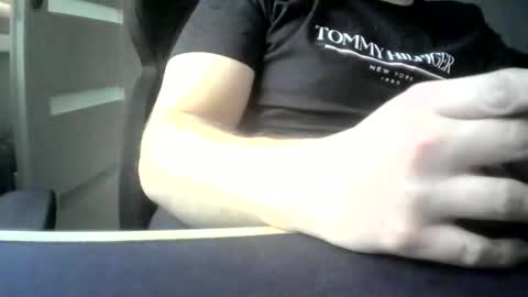 Snapshot of niewidoczny26 chatting on February 8, 8:18 am Niewidoczny online show from February 8, 8:18 am