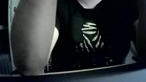 Snapshot of niewidoczny26 chatting on February 28, 7:26 pm Niewidoczny online show from February 28, 7:26 pm