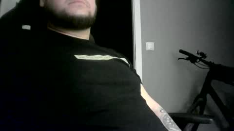 Snapshot of niewidoczny26 chatting on March 19, 6:45 pm Niewidoczny online show from March 19, 6:45 pm