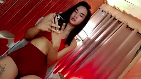 Snapshot of night_crystal1111 chatting on July 5, 5:58 am night_crystal1111 online show from July 5, 5:58 am