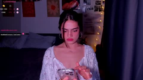 Daisy online show from May 9, 8:58 pm