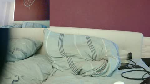 Snapshot of nighthawk28 chatting on December 2, 10:01 pm MikeVanDyck online show from December 2, 10:01 pm