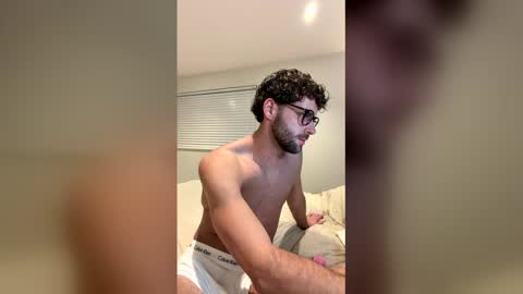 Snapshot of nightvyre chatting on February 22, 6:17 pm nightvyre online show from February 22, 6:17 pm