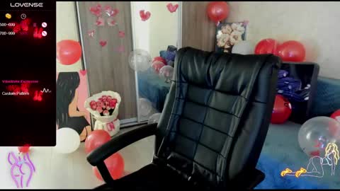 nigo_nika online show from February 14, 1:29 pm