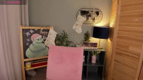 Snapshot of niiik_miiiki chatting on December 29, 7:50 am niiik_miiiki online show from December 29, 7:50 am