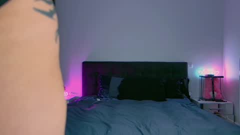 Snapshot of niinarosee1 chatting on December 7, 11:12 pm Niinarosee online show from December 7, 11:12 pm