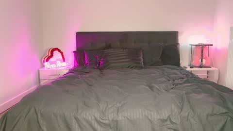 Snapshot of niinarosee1 chatting on February 8, 7:27 pm Niinarosee online show from February 8, 7:27 pm