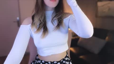 niixi online show from June 10, 7:07 am